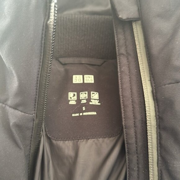 Uniqlo sz S navy hooded down jacket pockets zip front great pre owned condition - Picture 7 of 9